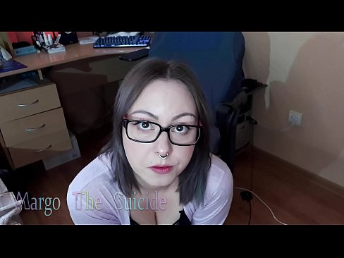 ❤️ Keçika seksî ya bi şûşeyan Dildo bi kûrahî li kamerayê dimije ❤❌ Pornoya rûsî li me ❌️